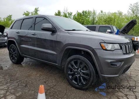 2018 Jeep Grand Cherokee Laredo z USA, uszkodzony, nr VIN 1C4RJFAG5JC214341